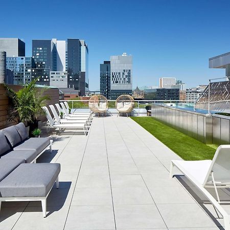 Homewood Suites By Hilton Montreal Downtown Esterno foto