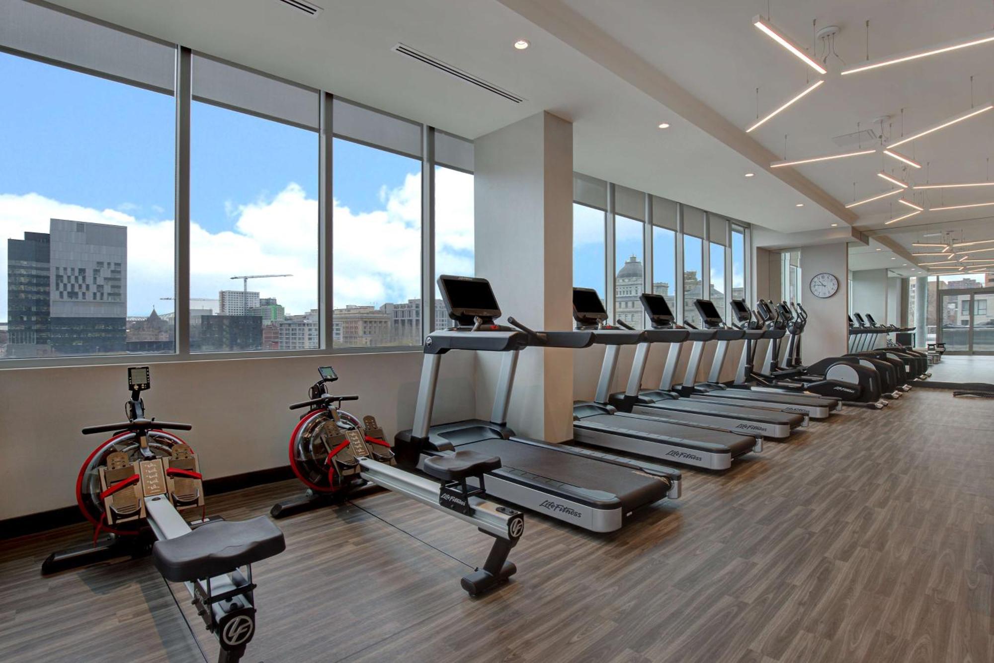 Homewood Suites By Hilton Montreal Downtown Esterno foto