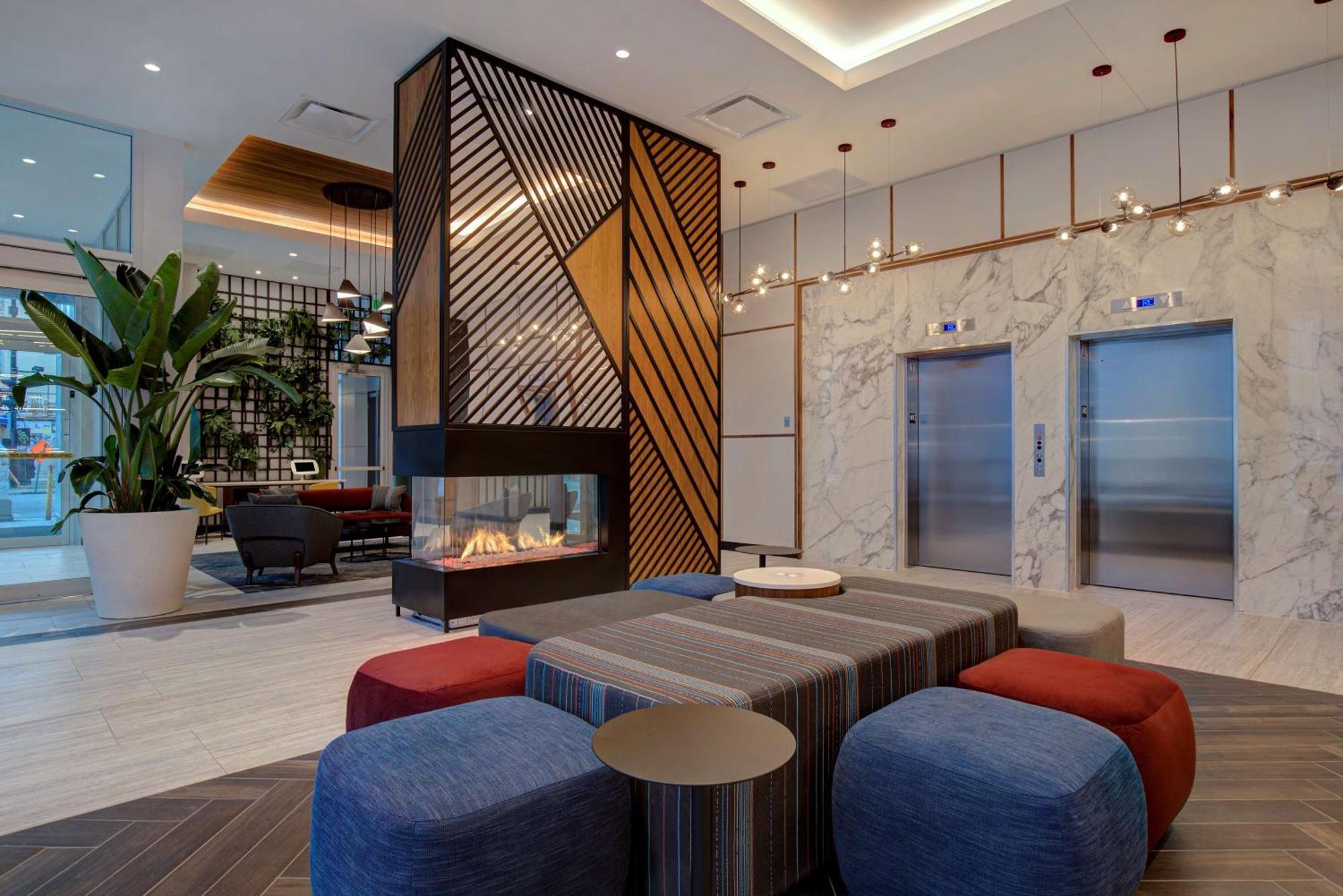 Homewood Suites By Hilton Montreal Downtown Esterno foto